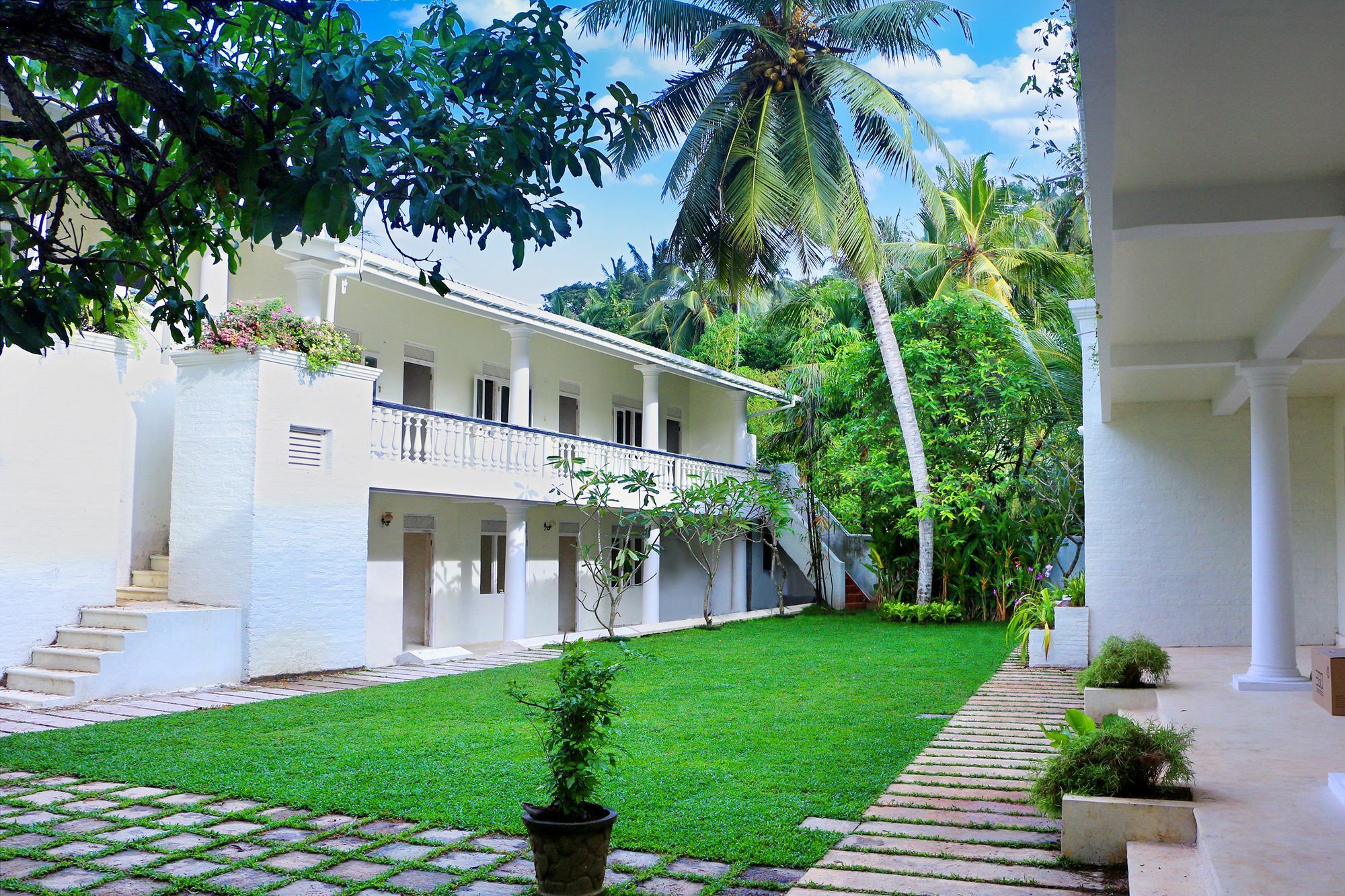 Epic Unawatuna Hotel Exterior photo